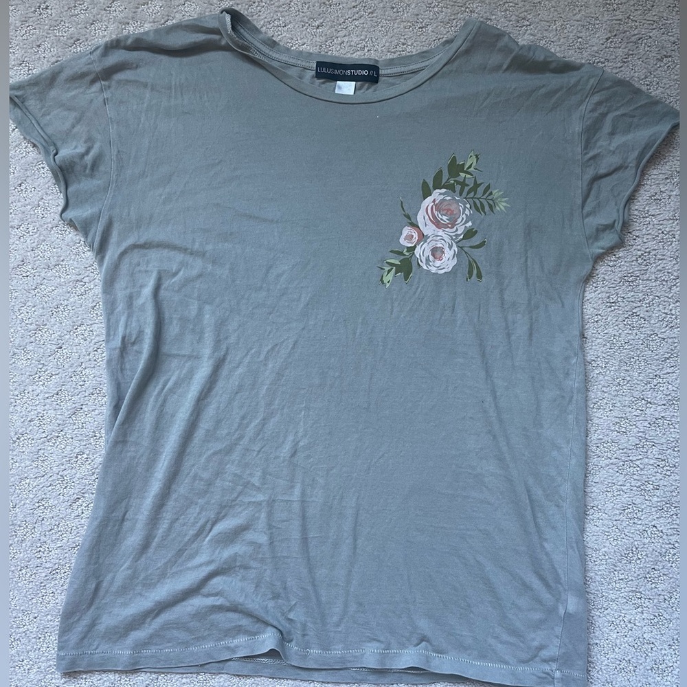 Vici Lulu Simon Studio painted peonies tee